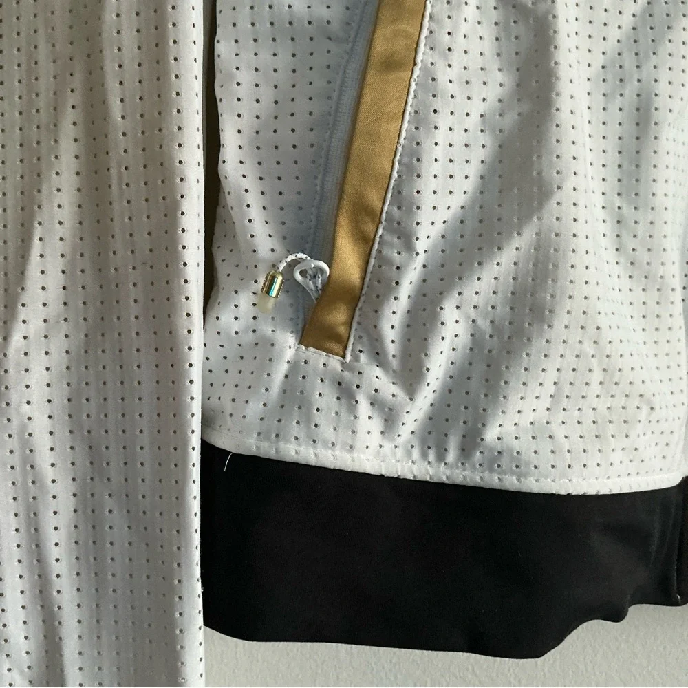 Lululemon sweaty or not mesh zip up jacket size 6